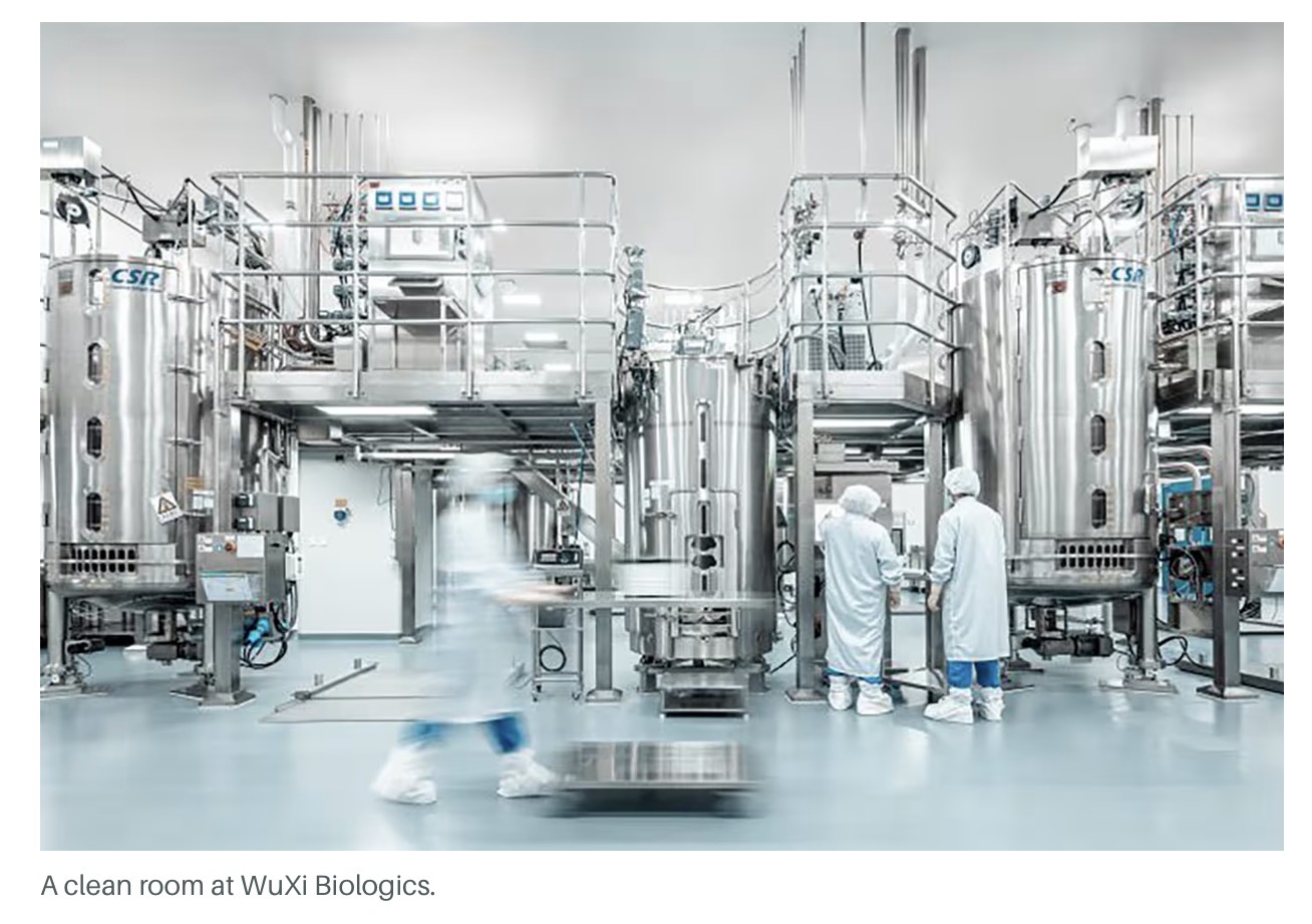 Camera bianca in un impianto biotecnologico cinese