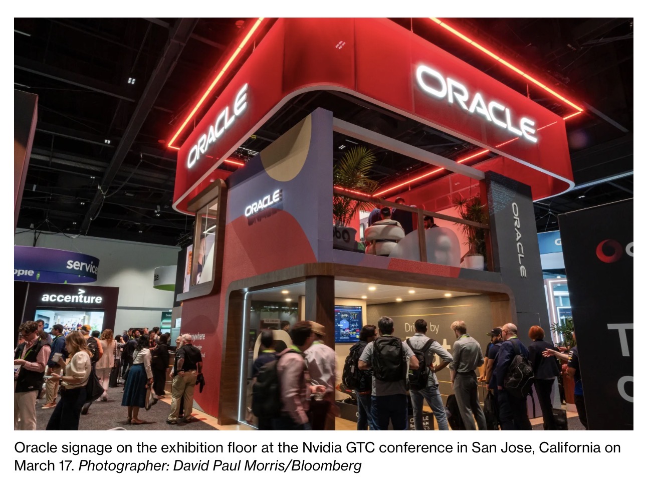 Oracle Cerebras cloud AI chip wafer-scale CBRS
